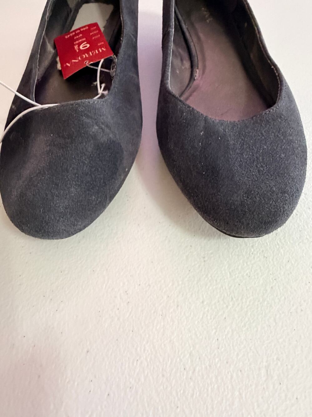 3 for $9 Merona faux suede round to flat with small wedge NWT 9.5Gray